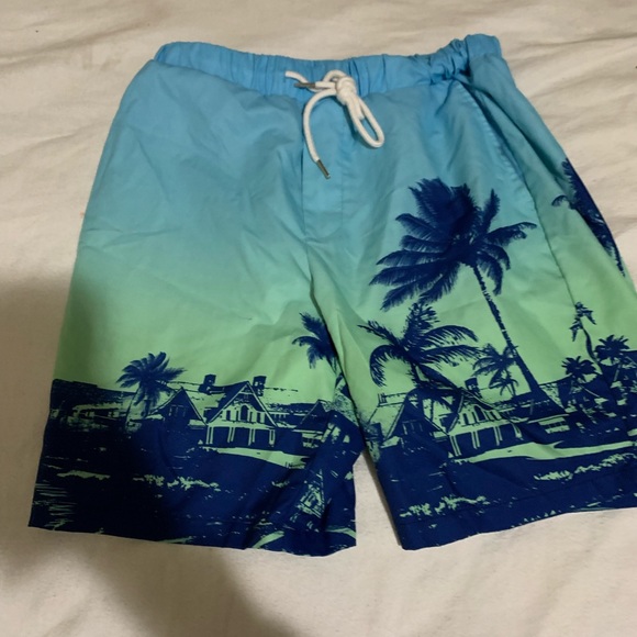 I am selling 6 pairs of gym shorts! - Picture 5 of 11